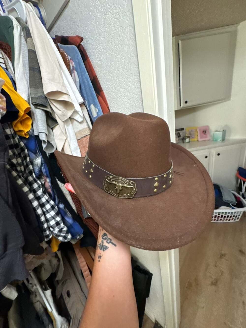 Unbranded Brown Felt Western Cowboy Hat with Bull Head Concho and Studded Band